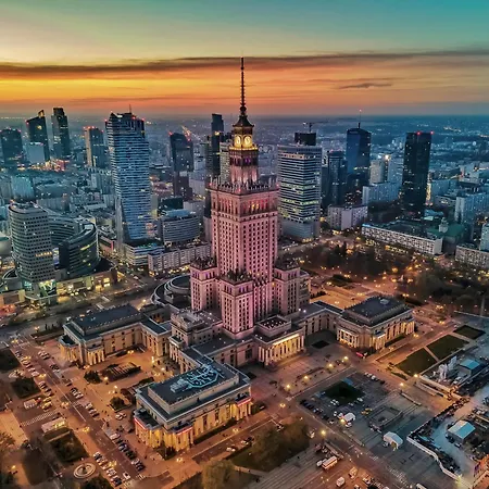 דירה Sawa 4 Metro Fast Wifi 1 Gbs 70tv Netflix Hbo ורשה