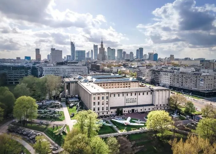 Sawa 4 Metro Fast Wifi 1 Gbs 70tv Netflix Hbo Appartement Varsovie