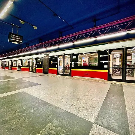 Apartment Sawa 4 Metro Fast Wifi 1 Gbs 70tv Netflix Hbo Warsaw